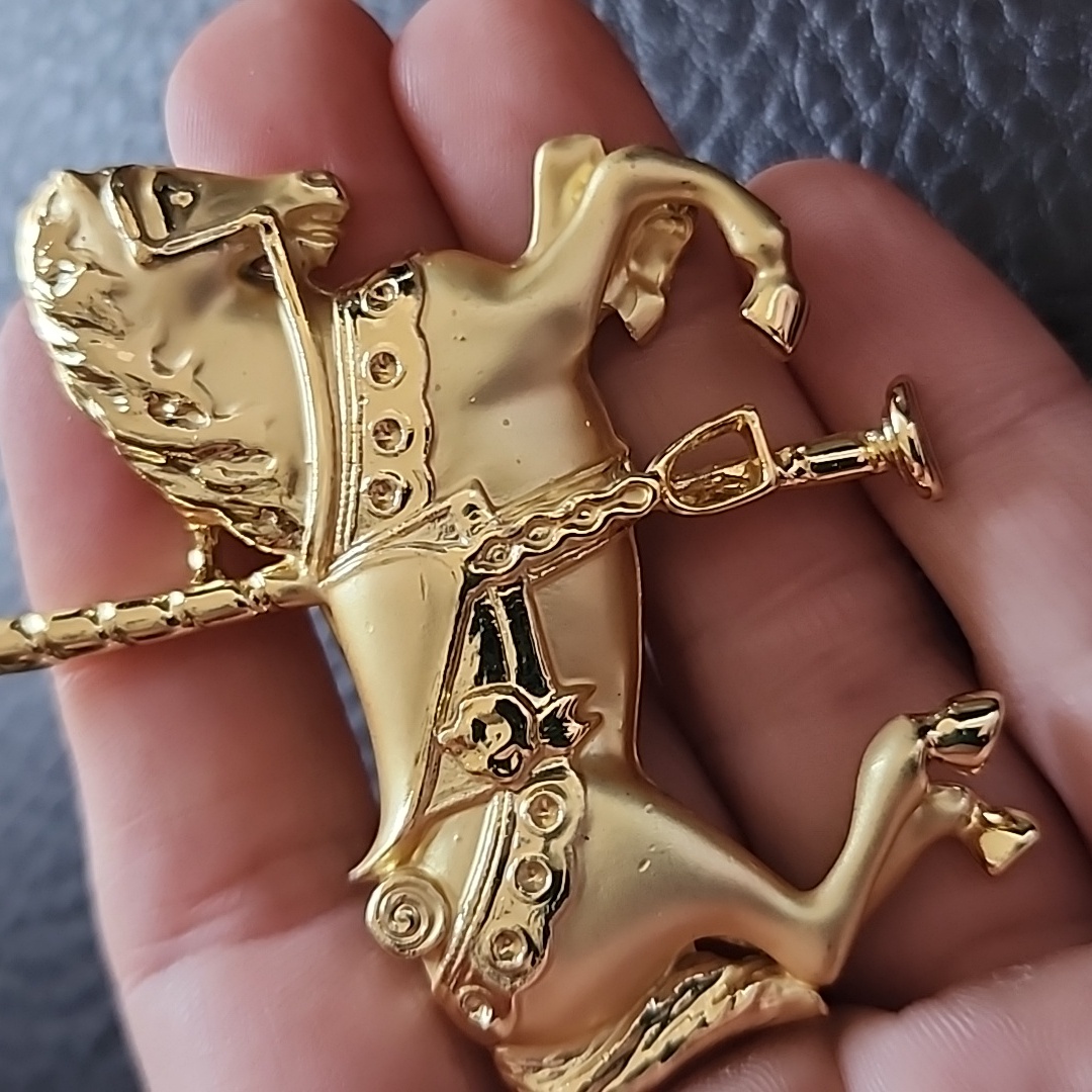 Vtg Brooch